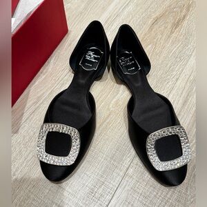 Roger Vivier Chips Strass Buckle Dorsay Ballerinas in Satin flat shoes